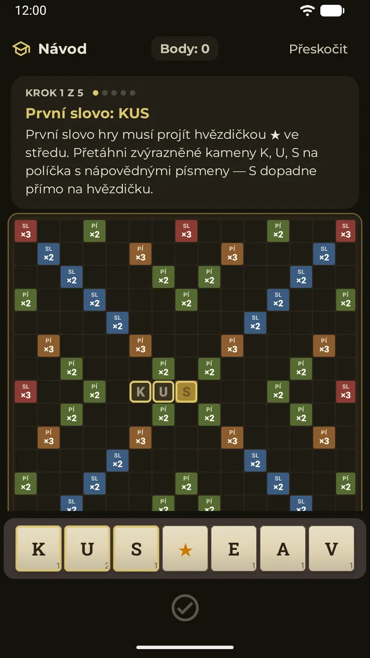 Interaktivní návod, který provede prvním tahem na desce