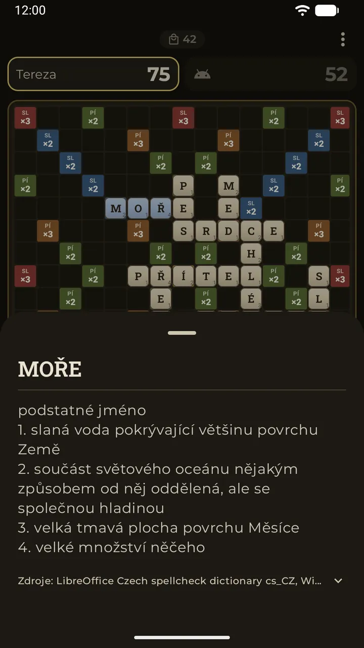 Klepnutí na slovo na desce otevře jeho výklad ze slovníku