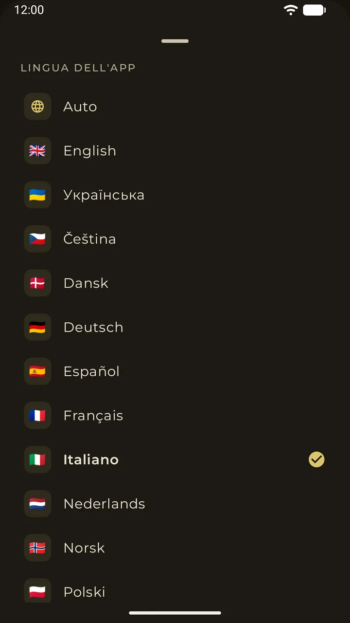 La scelta della lingua dell’app con sedici lingue dell’interfaccia