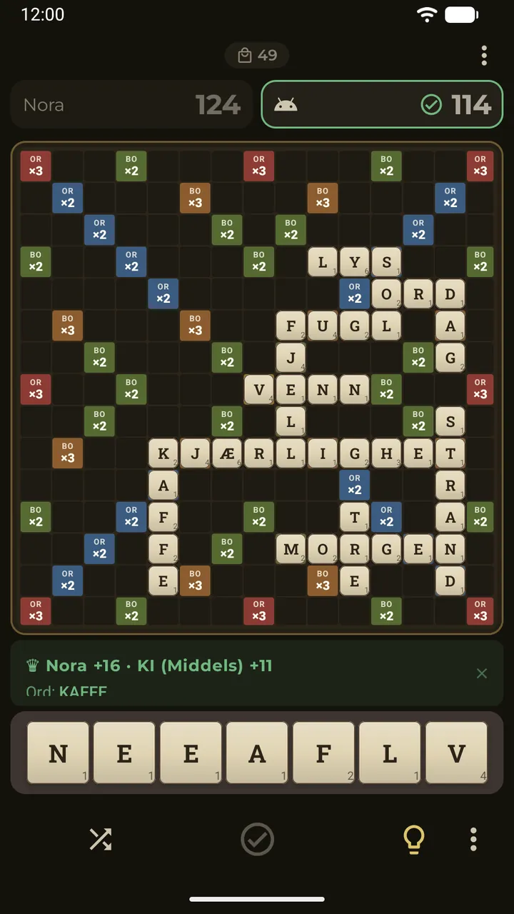 En Fair play-runde i Erudo: begge spillerne har de samme bokstavene, rundens resultat viser hvem som vant runden og med hvor mange poeng, KI-en har allerede sendt inn