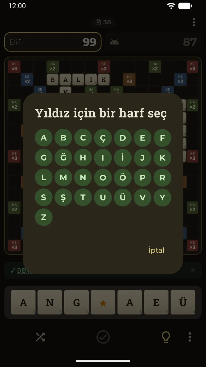 Tahtaya konan yıldız joker, yerini tutacağı harfi seçmek için alfabeyi açar