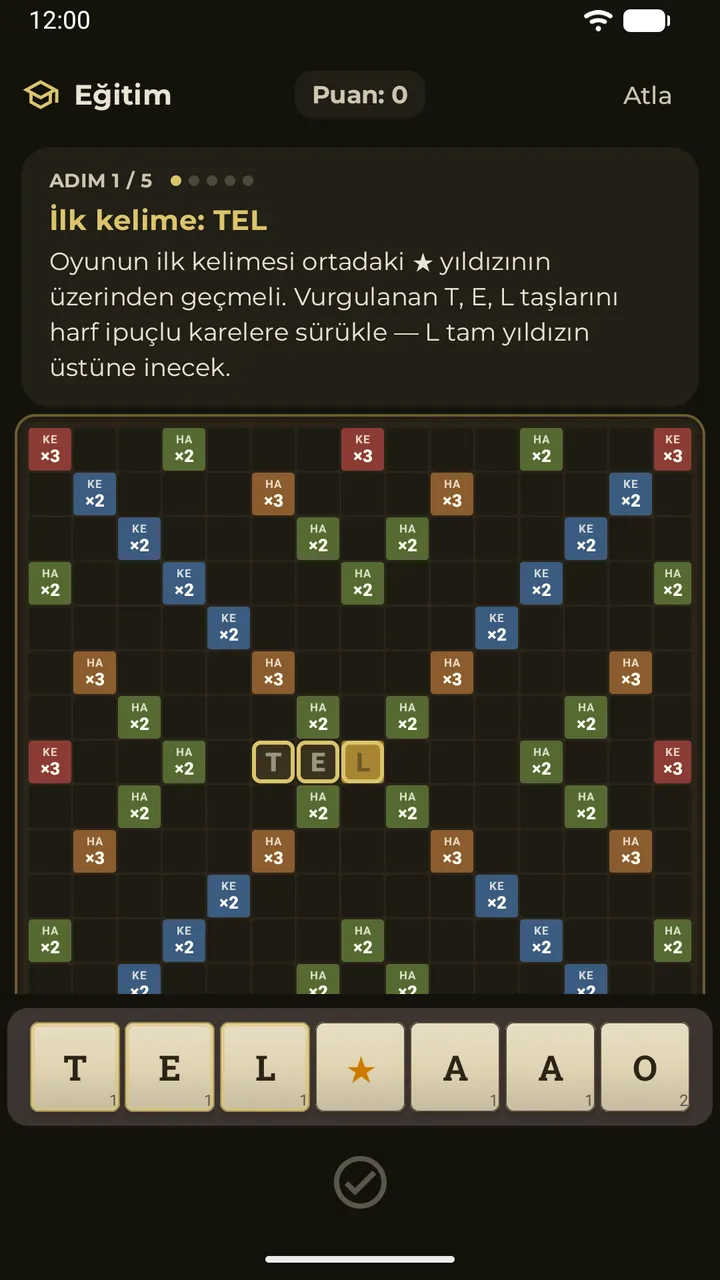 Tahtadaki ilk hamlede yol gösteren etkileşimli eğitim